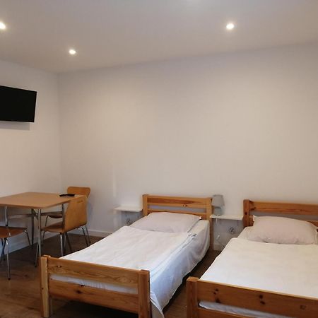 Pokoje U Jarka Krzyżowa Habitación foto