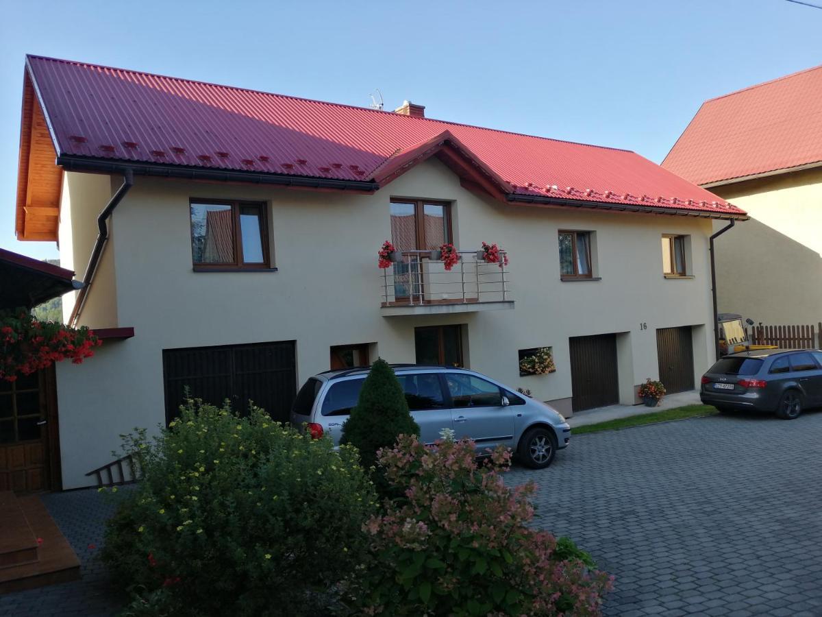 Pokoje U Jarka Krzyżowa Exterior foto